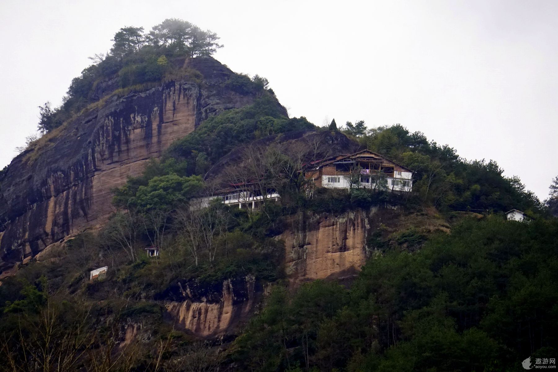 山上人家